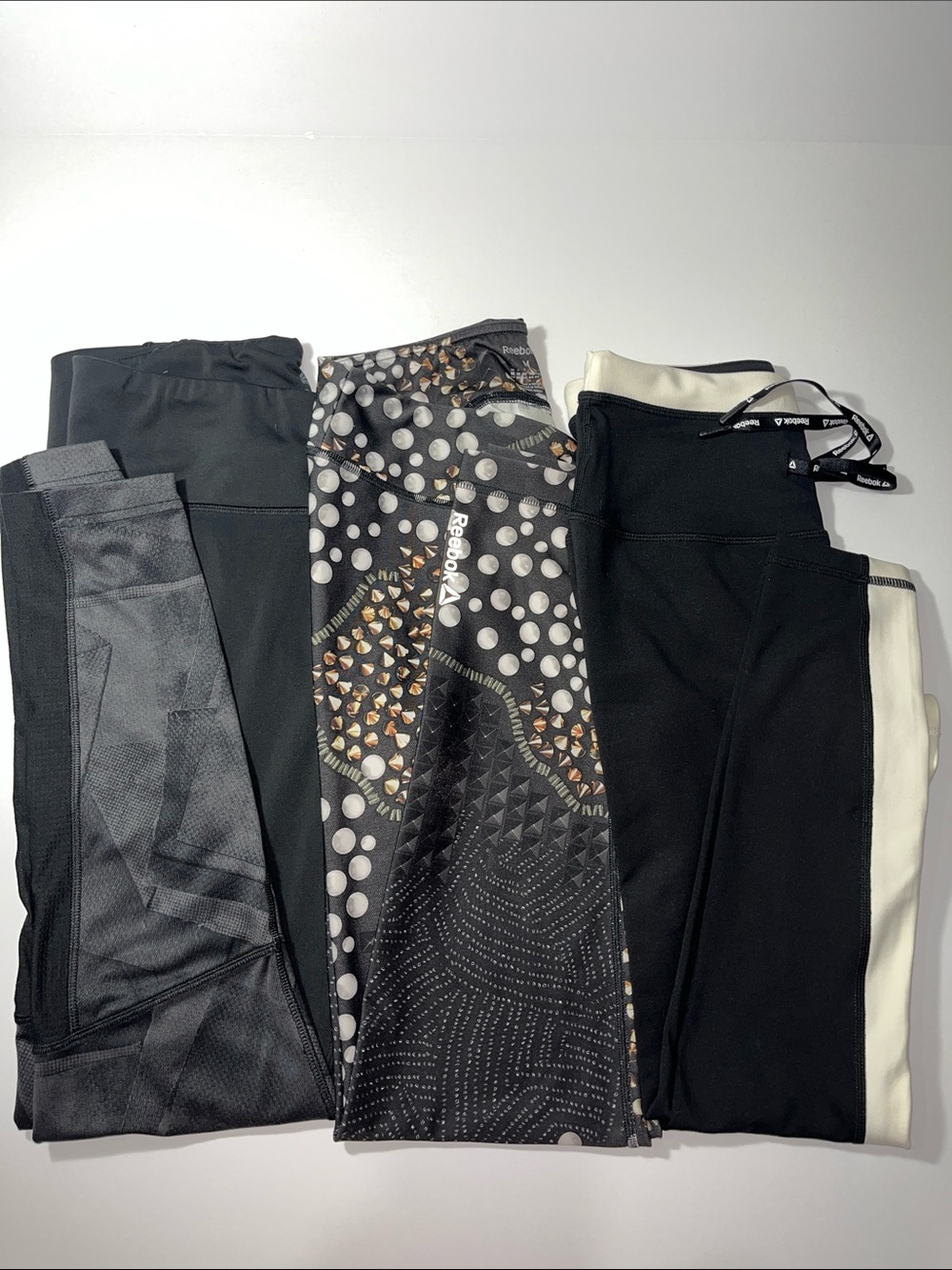 Reebok Black & White Patterned Women's Leggings Set